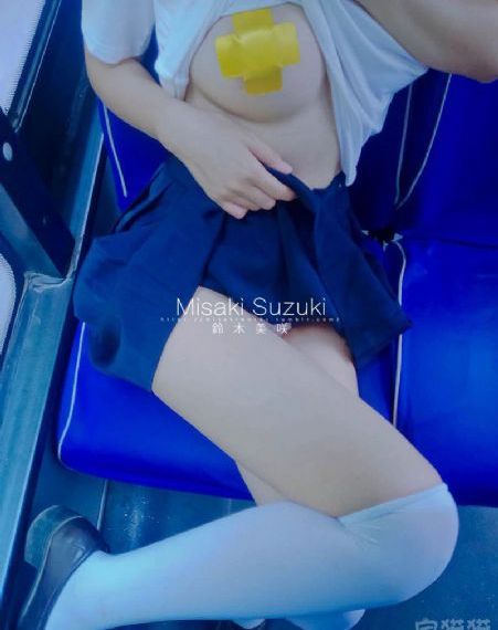 年轻的阿姨2在线观看