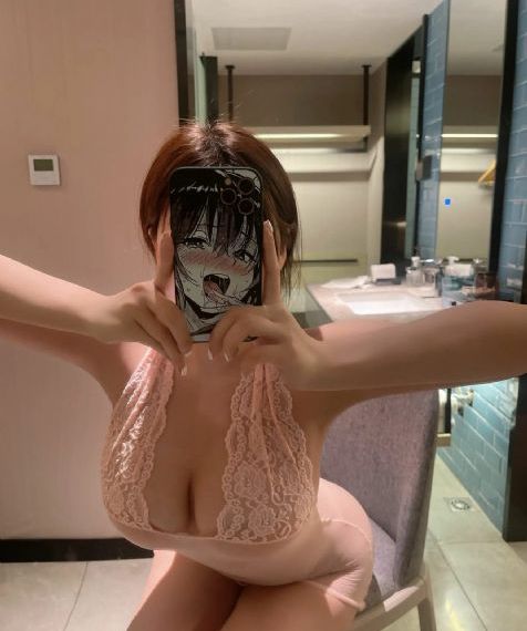 《堕落女教师》在线观看