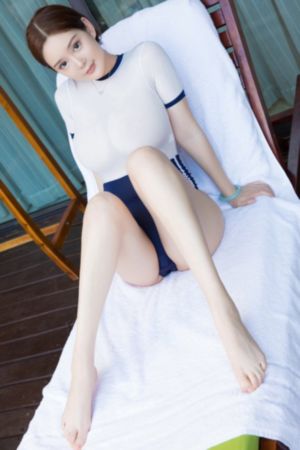 《隔壁女邻居》完整版
