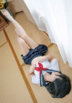 色小组