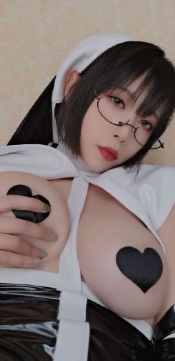 韩国《下女》未删减版