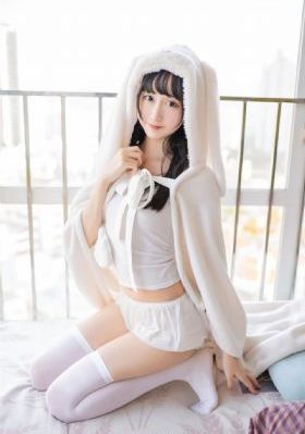 漂亮女秘书的目的